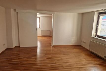 Modernisierte 1 Zimmer Wohnung in Altbau - Deggendorf