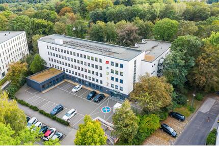 Möbliertes Zimmer in Frauen-WG in zentraler Lage für Studenten und Azubis - Köln Mülheim