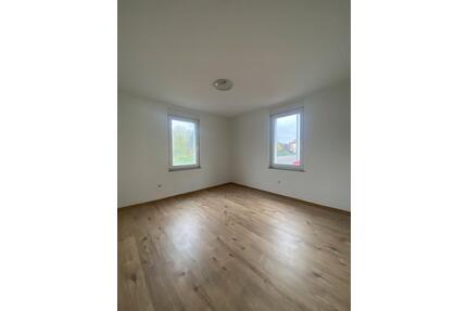 Gemütliche 2 Zimmer Wohnung - 800,00&nbsp;EUR Kaltmiete, ca.&nbsp; 45,00&nbsp;m&sup2; in Reutlingen (PLZ: 72768) Altenburg