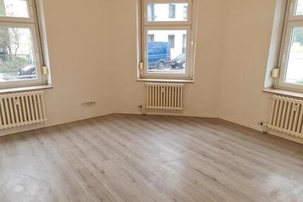 Gepflegte 4-Zimmer-Wohnung im Erdgeschoss zu vermieten! - Duisburg Laar