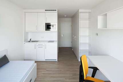 Wohnung zum Mieten in Frankfurt am Main 599,00 € 22.78 m²