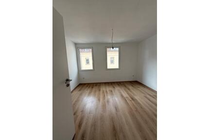 3 Zimmer Wohnung zu vermieten - 1.100,00&nbsp;EUR Kaltmiete, ca.&nbsp; 53,00&nbsp;m&sup2; in Stein (PLZ: 90547)