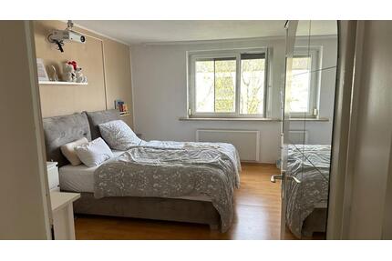 Zimmer zu vermieten - 650,00&nbsp;EUR Kaltmiete, ca.&nbsp; 30,00&nbsp;m&sup2; in Nürnberg (PLZ: 90453) Holzheim
