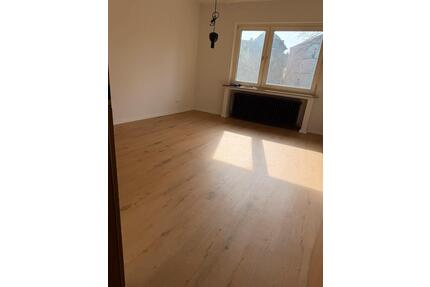 2 helle Zimmer Wohnung - 500,00&nbsp;EUR Kaltmiete, ca.&nbsp; 42,00&nbsp;m&sup2; in Bochum (PLZ: 44809) Bochum-Mitte
