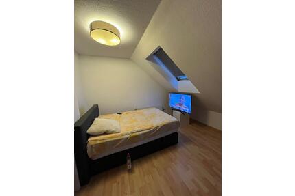 1zimmer in einer 2 Zimmer Wohnung - Fernwald