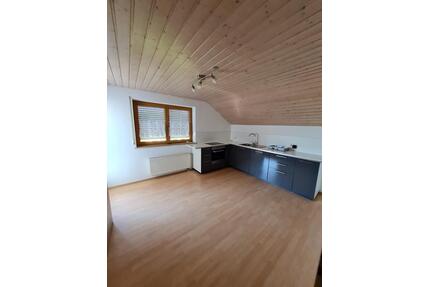 3 Zimmer Wohnung mit Balkon und Garage zu vermieten - Igersheim