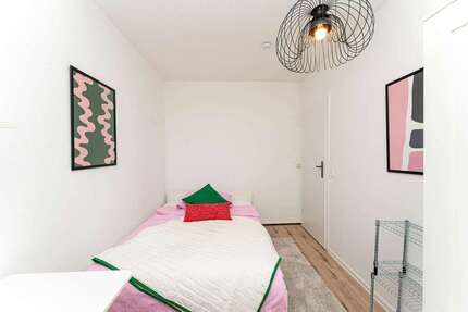 WG-Zimmer in Berlin 630,00 € 10 m²