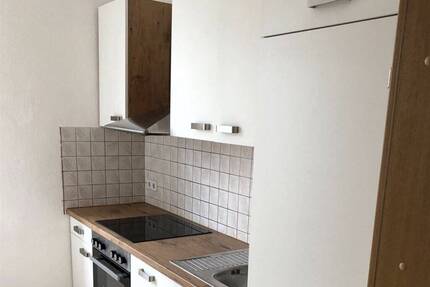 Gemütliche 3-Zimmer mit Mobiliar, Laminat, Dusche und EBK in ruhiger Lage! - Zwickau Brand