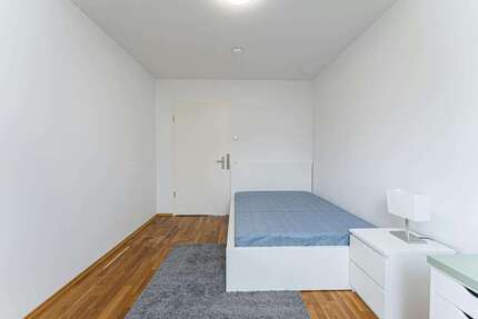 WG-Zimmer in Berlin 650,00 € 12.24 m²