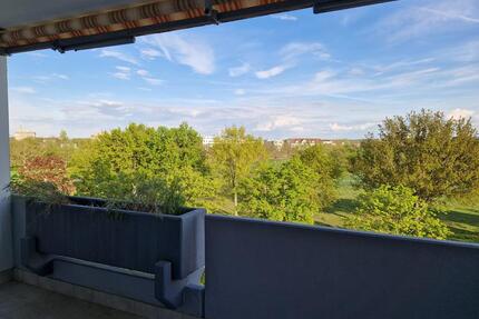 Helle 2-Zimmer Wohnung (Balkon+TG-Stellplatz) KA-Neureut - Karlsruhe