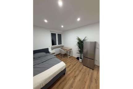 WG-Zimmer in Nürnberg 425,00 € 11.83 m²