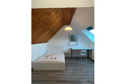 Möbliertes WG-Zimmer Stuttgart-Bad Cannstatt All Inklusive
