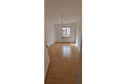 2 Zimmer Wohnung - 745,00&nbsp;EUR Kaltmiete, ca.&nbsp; 64,00&nbsp;m&sup2;&nbsp;Wohnfl&auml;che in Nürnberg (PLZ: 90489) Rennweg
