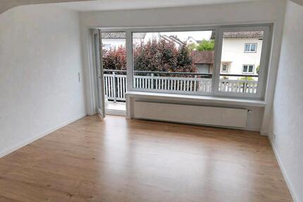 3,5 Zimmer Wohnung 1. OG, Balkon - Haibach