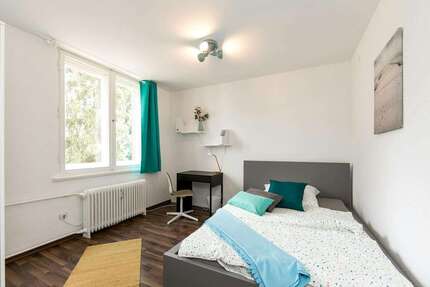 WG-Zimmer in Berlin 380,00 € 12 m²