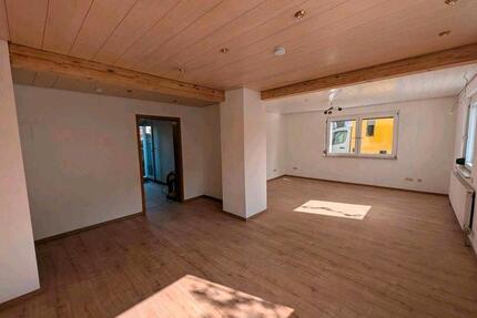 2 Zimmer Wohnung mit Terrasse in Herrenberg