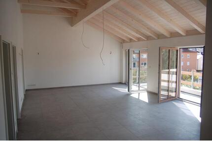 Exklusive 3-Zimmer Loft-Wohnung, Balkon, Zentrum von Deggendorf