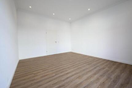 1 Zimmer Wohnung EG Erstbezug Küche Neu in Heide