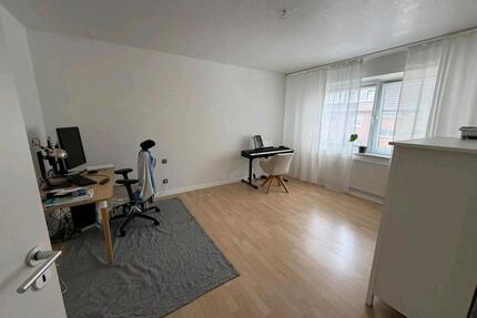 2.5 Zimmer Wohnung - 660,00&nbsp;EUR Kaltmiete, ca.&nbsp; 60,00&nbsp;m&sup2; in Gelsenkirchen (PLZ: 45883) Gelsenkirchen-Mitte