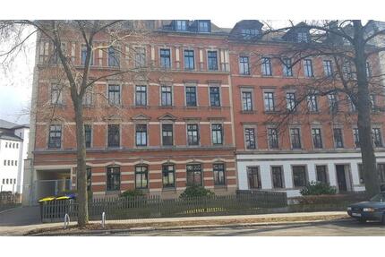 Kompakte 3-Zimmer mit Laminat, Balkon und Wannenbad in guter Lage! Vormieter verkauft EBK! - Chemnitz Altendorf