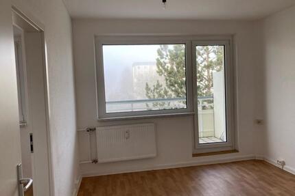 Kompakte 4-Zimmer mit Balkon – smart geschnitten, familienfreundlich und für den kleinen Geldbeutel - Gotha