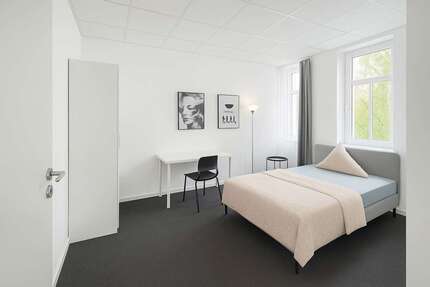 WG-Zimmer in Ottobrunn 770,00 € 14 m²