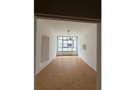 2-Zimmer Wohnung im Herzen von Regensburg (nähe Bismarckplatz)