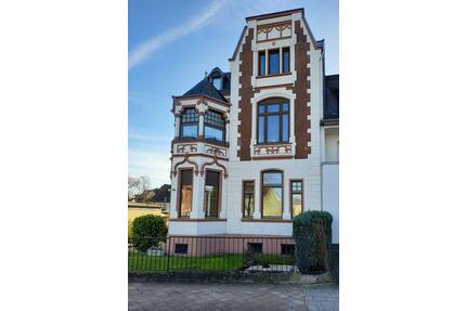 Charmante 2,5-Zimmer Altbauwohnung im Erdgeschoss in Aachen Süd