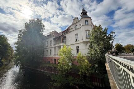 Traumhafte 5 Zimmer Altbauwohnung am Wasser - Brandenburg an der Havel Bahnhofsvorstadt