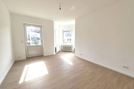 Großzügige 3 Zimmer Wohnung mit Balkon und Garten - Laatzen Grasdorf