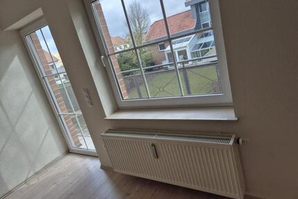 2 Zimmer Wohnung in Büren mit Balkon & Stellplatz