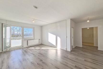 Wohnpalast! - 2 Balkone I 2 Bäder I 5 Zimmer I Was will man mehr..? I AB SOFORT! - Chemnitz Markersdorf