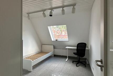 WG-Zimmer in Stuttgart Süd - 575,00&nbsp;EUR Kaltmiete, ca.&nbsp; 89,00&nbsp;m&sup2; in Stuttgart (PLZ: 70199) Stuttgart-Süd