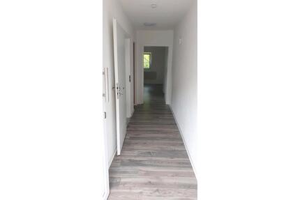 1 Zimmer EG Wohnung Trossingen - 550,00&nbsp;EUR Kaltmiete, ca.&nbsp; 30,00&nbsp;m&sup2; in Trossingen (PLZ: 78647)