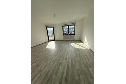 3 Zimmer Wohnung mit Balkon - 398,00&nbsp;EUR Kaltmiete, ca.&nbsp; 80,00&nbsp;m&sup2; in Nachrodt-Wiblingwerde (PLZ: 58769)