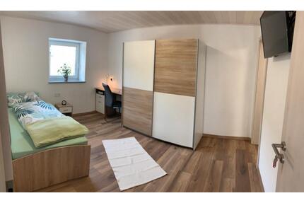 Arbeiter Zimmer, WG Wohnung - 500,00&nbsp;EUR Kaltmiete, ca.&nbsp; 35,00&nbsp;m&sup2; in Pöttmes (PLZ: 86554)