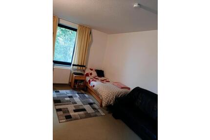 Wohnung zur Untervermietung - 370,00&nbsp;EUR Kaltmiete, ca.&nbsp; 28,00&nbsp;m&sup2; in Essen (PLZ: 45141) Stadtbezirk VI