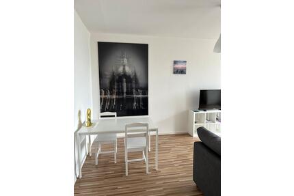 Gemütliches Zimmer in Dresden ab April (WG)