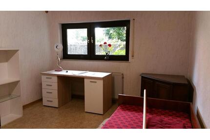 Möbliertes Zimmer in 2er WG - 400,00&nbsp;EUR Kaltmiete, ca.&nbsp; 18,00&nbsp;m&sup2; in Griesheim (PLZ: 64347)