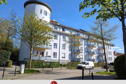 Sonnige 2-Zimmer-Wohnung mit Westbalkon - Bremen Obervieland