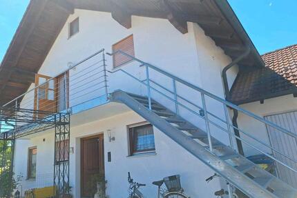 Voolmobiliert 3 Zimmer Wohnung mit Balkon zum Vermieter ab 1 juni - Gottfrieding