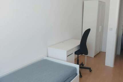 WG-Zimmer in Düsseldorf 690,00 € 10 m²