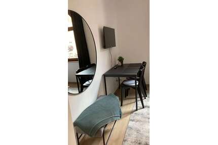 WG-Zimmer in Stuttgart 630,00 € 16 m²