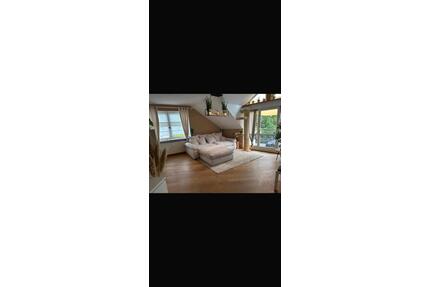 Wüstenrot OT 3 - Zimmer DG Wohnung Kaltmiete 750€