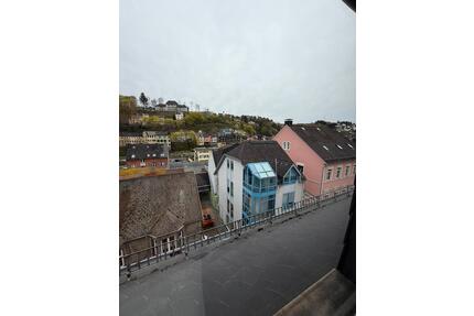 5 Zimmer DG Wohnung in Zentrum - 850,00&nbsp;EUR Kaltmiete, ca.&nbsp; 100,00&nbsp;m&sup2; in Idar-Oberstein (PLZ: 55743)