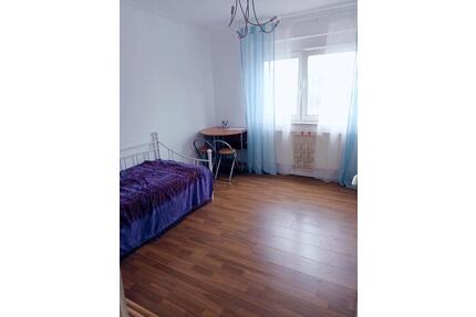 Biete WG Zimmer Nähe Westfriedhof Nürnberg