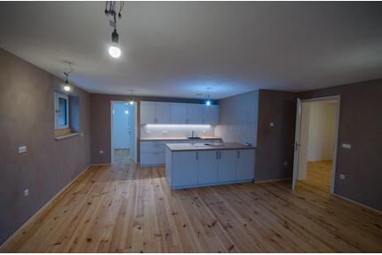 Kernsanierte 1,5-Zimmer Wohnung mit Terrasse in Brombachtal