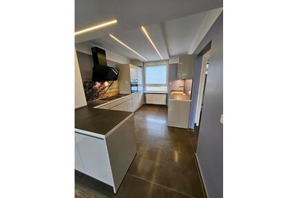 Moderne 4 Zimmer Wohnung mit Balkon in Mainz- Bretzenheim - Bingen am Rhein