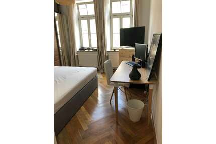 WG-Zimmer in München 860,00 € 15 m²