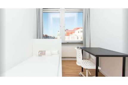 WG-Zimmer in Berlin 700,00 € 13 m²